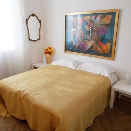 B&B Rossana Carrara Bagian luar foto